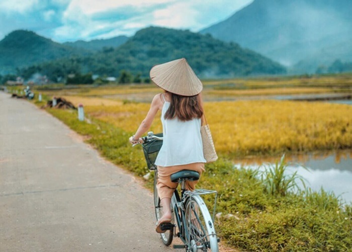 Du khách có thể khám phá Mai Châu bằng xe đạp